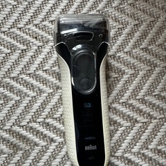 ブラウン　BRAUN シェーバー