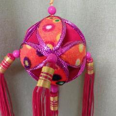中国の刺繍の玉の画像