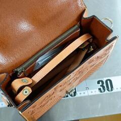 0612-230 カービングレザーバッグ(高額商品のため受け付けにて保管しております。お買い求めの場合はお声掛けください。)の画像