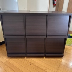 マガジンラック　本棚　収納棚