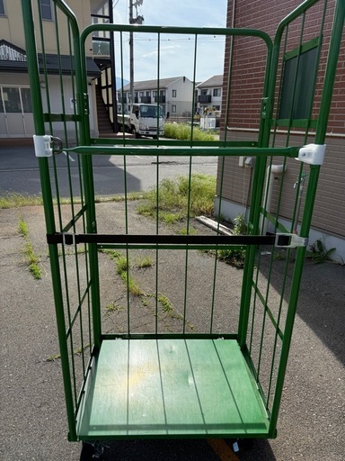 ◎カゴ台車② 緑 かなり綺麗な商品です