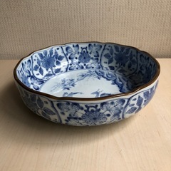 大鉢の画像