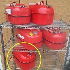 札幌【20L ガソリン携行缶⑤ LX-20】矢澤産業 キャンプ アウトドア 災害対策 非常用 燃料タンク 北20条店の画像