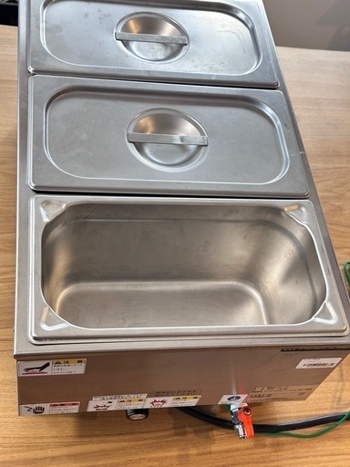 温かい料理を提供。業務用フードウォーマー