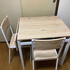 ダイニングテーブル　椅子２席
