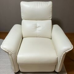 ニトリ電動リクライニングソファ一人用