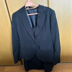 礼服