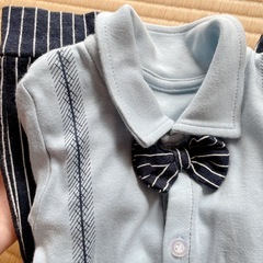 美品‼️ 蝶ネクタイ　ロンパース　ブルー　70 80の画像