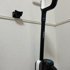 Tineco ティネコ 掃除機 ハンディーにもなります  付属品ありの画像