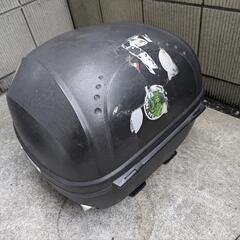 バイク用　リアボックスとUSB電源　22歳以下限定の画像