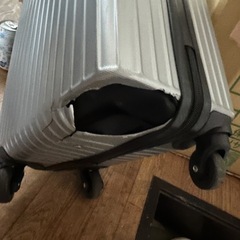 キャリーケースの画像