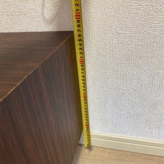 キャスター付きテレビ台の画像