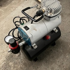 2506-316 エイシン オイルレスエアーコンプレッサー AS186 2006年製 通電確認済み 内部の劣化具合不明 中古