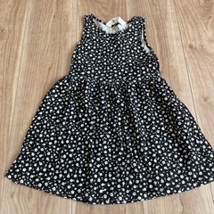 美品　H&Mワンピース３枚セットの画像