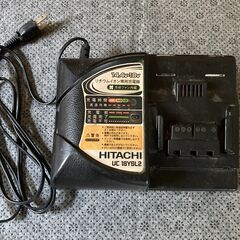 引取り手渡し　日立インパクト充電器