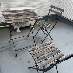 バルコニー用　椅子、テーブル
