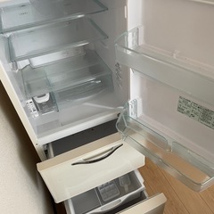 HITACHI  　3ドア冷蔵庫の画像