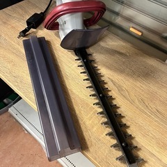 HITACHI ヘッジトリマ FCH 35SA3 生垣や玉造りの刈込みの画像