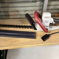 HITACHI ヘッジトリマ FCH 35SA3 生垣や玉…