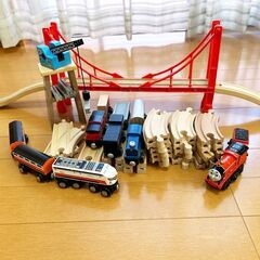 【電動ジェームス】&木製レールと電車のセット まとめ売り