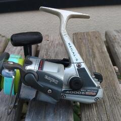 スピニングリール２個セット 4000B(DAIWA) SP3000(ＳＨＩＮＡ)の画像