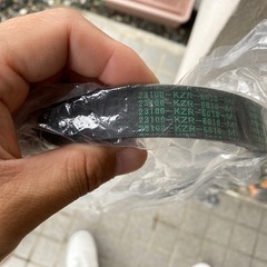 pcx jf28後期ドライブベルト純正美品の画像