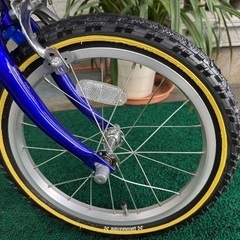1台限り！在庫処分 ブリヂストン子供用自転車 クロスファイヤーキッズ 16インチ ブル－＆シルバ－　CK166の画像