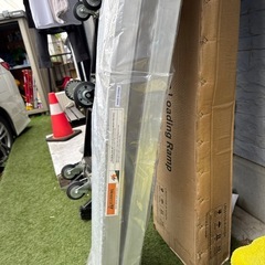 【新品未使用】アルミブリッジ 1本 長さ228CM， gardhom 折り畳み式 アルミラダーレール 荷重340KG 幅広い28CM 車載 トラックローディング オートバイク ラダー 軽量 段差解消 ローディング スロープの画像