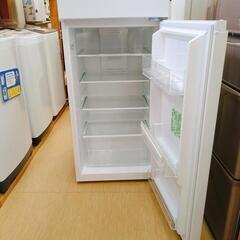 yselect  2ドア冷蔵庫 236L YZR-F23K 2023年製  動作確認済み 【こちらは店舗です。浜村鹿野温泉ICから3分 買取本舗 宮本リサイクル 営業時間9～19時 定休日水曜のみ←連絡できませんm(_ _)m】の画像