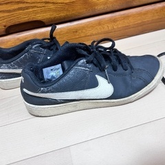 NIKEスニーカー　24.5