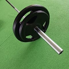 パワーラック + トレーニングベンチ + バーベルセットの画像
