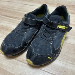 プーマPUMAスニーカー20cm