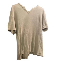 夏用　【Lサイズ／Tシャツ】オリーブ／Vネック／着心地◎／多少の傷みありの画像