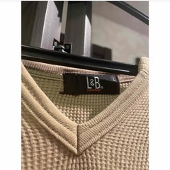 夏用　【Lサイズ／Tシャツ】オリーブ／Vネック／着心地◎／多少の傷みありの画像