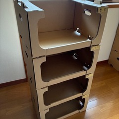 収納スペースの有効活用に　ダンボール製収納ボックス　タンスの隙間を有効的に　軽くて丈夫です　積み重ね可能の画像
