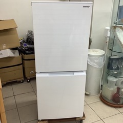 SHARP  シャープ　冷蔵庫　SJ-D15G-W  2021年...