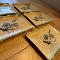 食器の画像
