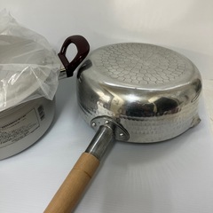 【新品未使用】ステンレス製片手鍋、アルミ製両手鍋　2個セットの画像