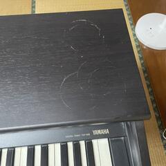 電子ピアノの画像