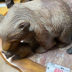 リサイクルショップどりーむ天保山店　No2025 熊の置物　子連れ　木彫り　高さ２０ｃｍの画像