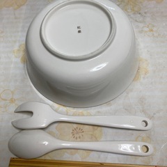 大きなサラダボールの画像