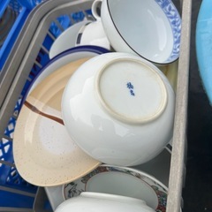 お茶碗　お皿　器　少なくなりましたが　必要な方
の画像