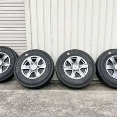 ハイエース 21年製スタッドレスタイヤホイール4本セット(ヨコハ...
