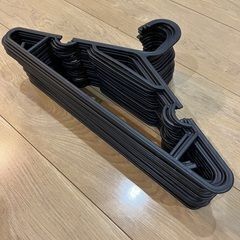 【まとめ売り】プラスチックハンガー24本セットの画像