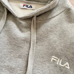 FILA クロップドパーカー　フリーサイズの画像
