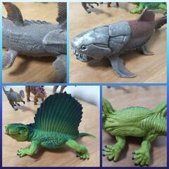 恐竜フィギュアの画像