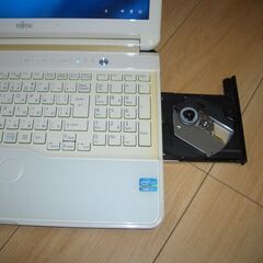 富士通ノートパソコン 　の画像