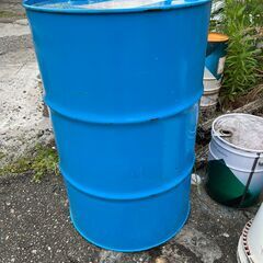 【早い者勝ち】ドラム缶 空 200L★アウトドア・保管・DIYに大活躍！の画像