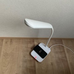 【充電機能付き】デスクライトの画像