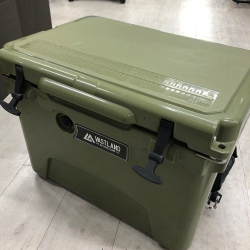 タフクーラーボックス　VASTLAND 33.1L  カーキ　【トレファク堺福田】